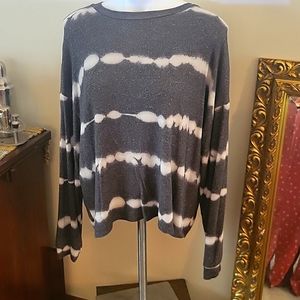 Fornia Sweater size XL, Grey and white